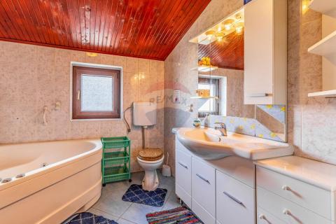 Дом Padulj, Pula, 400m2