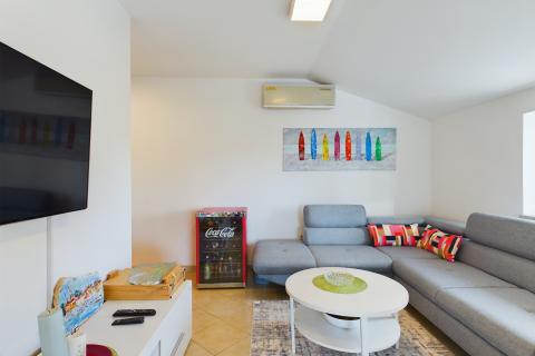 Novigrad , stan na atraktivnoj lokaciji s panoramskim pogledom