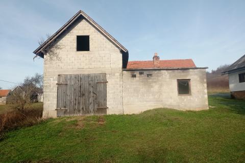 Ogulin-okolica, imanje na parceli 19000 m2