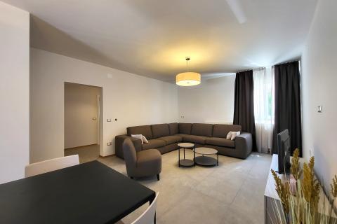 Дом Štinjan, Pula, 270m2