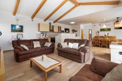 Huis Višnjan, 235m2