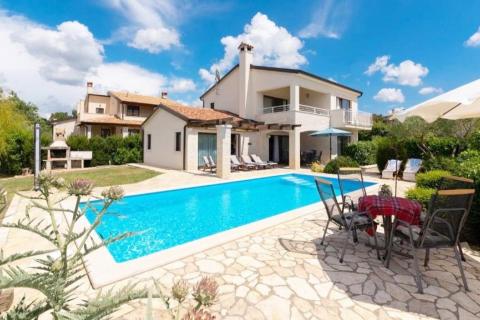 Huis Višnjan, 235m2