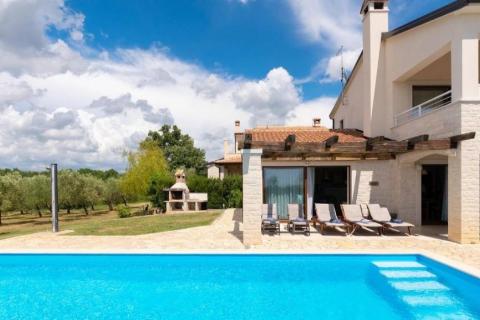 Huis Višnjan, 235m2