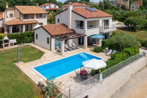 Huis Višnjan, 235m2