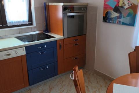 RIJEKA,VIŠKOVO- stan 55 m2 s terasom i parkingom, 500 m od centra