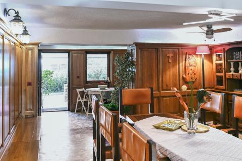 KRALJEVICA-kuća sa dva stana i bazenom