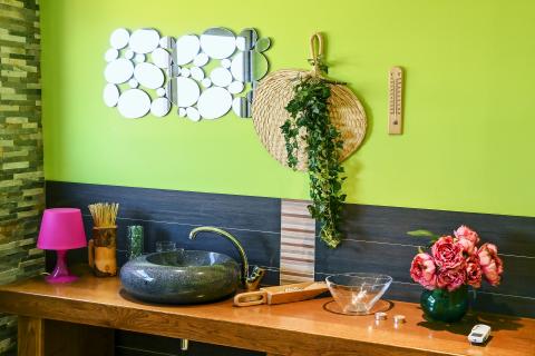 KRALJEVICA-kuća sa dva stana i bazenom