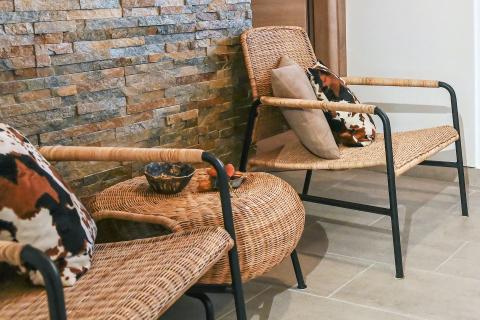 KRALJEVICA-kuća sa dva stana i bazenom