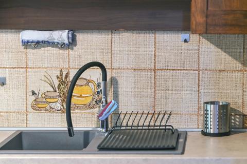 KRALJEVICA-kuća sa dva stana i bazenom