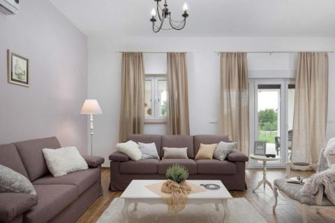 Hiša Svetvinčenat, 180m2