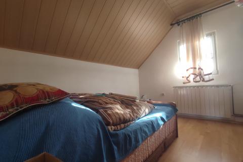 Ogulin, Gornje Dubrave, kuća novogradnja sa velikim zemljištem