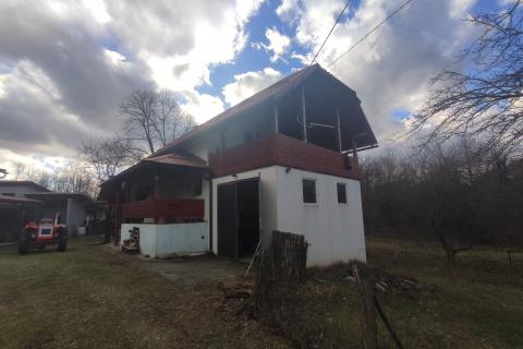 Ogulin, Gornje Dubrave, kuća novogradnja sa velikim zemljištem