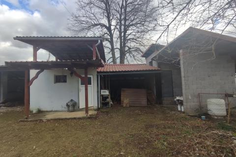 Ogulin, Gornje Dubrave, kuća novogradnja sa velikim zemljištem