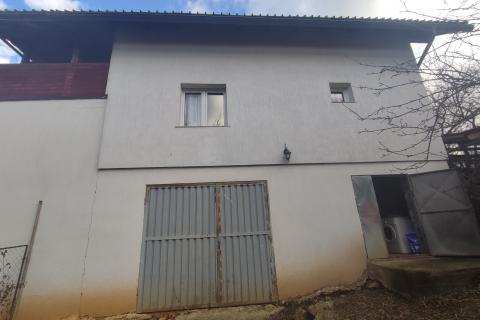 Ogulin, Gornje Dubrave, kuća novogradnja sa velikim zemljištem