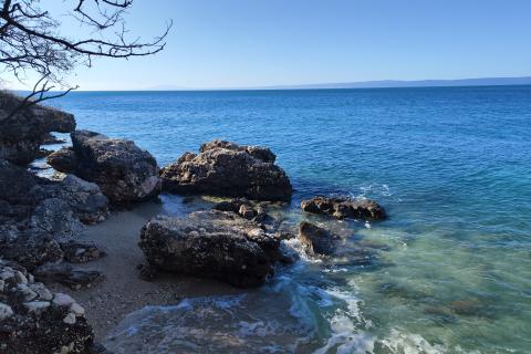 Otok Krk, Stara Baška - samostojeća kuća u fazi renovacije 