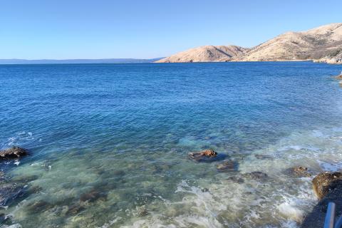 Otok Krk, Stara Baška - samostojeća kuća u fazi renovacije 