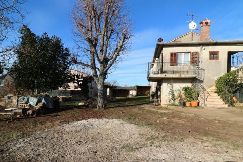 SVETI LOVREČ- kamena kuća