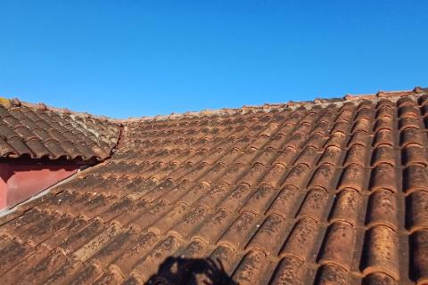 Istra,Pula-kuća s garažom,okućnica,za renoviranje