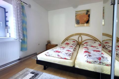 Istra, Brtonigla, šarmantan stan u centru s pogledom na more