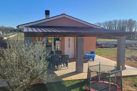 Istra, Loborika, prizemna kućica i projekt 