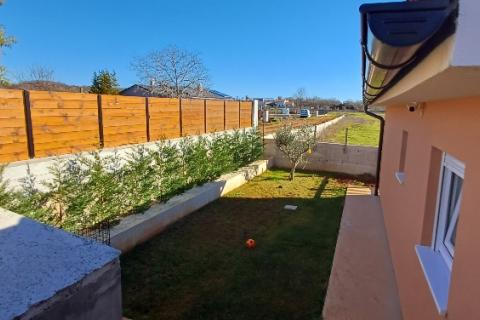 Istra, Loborika, prizemna kućica i projekt 