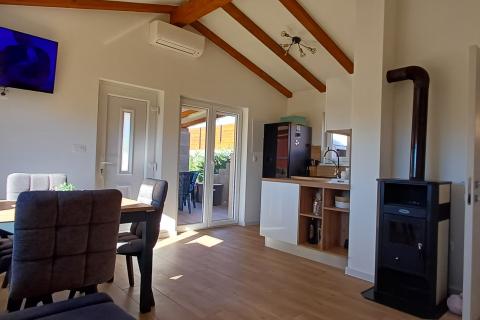 Istra, Loborika, prizemna kućica i projekt 