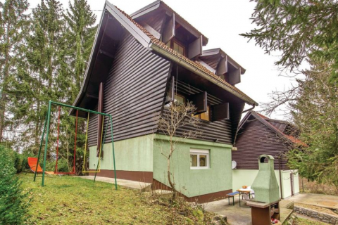 Casa Hajdine, Vrbovsko, 75m2