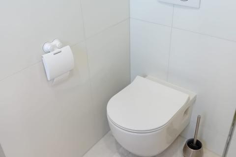 Otok Krk,Omišalj, autohtona kuća 90 m2, kompletno renovirana