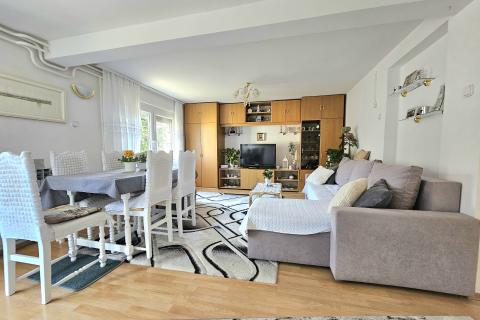 Huis Pantovčak, Gornji Grad - Medveščak, 235m2