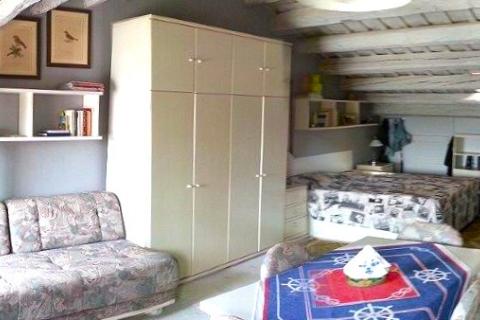 Rovinj, stan na rivi - 65 m2 prvi red do mora