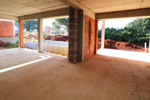 POREČ, okolica- samostojeća kuća, roh-bau 