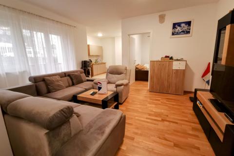 Lovran, 1S+DB od 60m2 u novogradnji, 1 kat, balkon, parking 