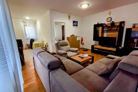 Lovran, 1S+DB od 60m2 u novogradnji, 1 kat, balkon, parking 