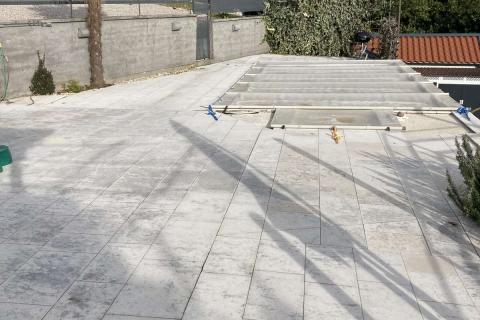 Opatija, stan, 3S+DB, s pogledom na more, garažom i terasom s bazenom