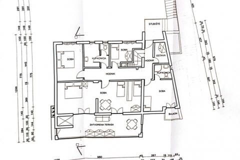 OTOK KRK,MALINSKA-stambena zgrada sa osam apartmana i restoranom