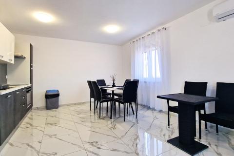 Condo/Apartment Umag, 65m2