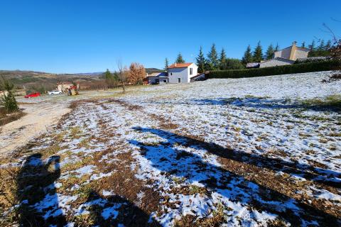 Istra, Karojba - građevinsko zemljište 1225 m2