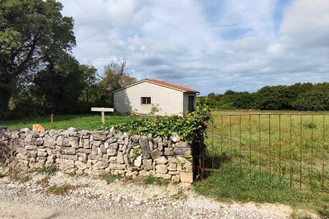 Istra,Krnica, 4 građevinske parcele 3707 m2