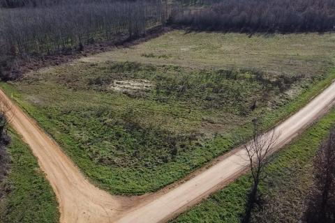 Niet bouwgrond Kaštelir, Kaštelir-Labinci, 8.929m2