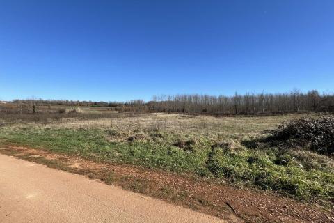 Niet bouwgrond Kaštelir, Kaštelir-Labinci, 8.929m2