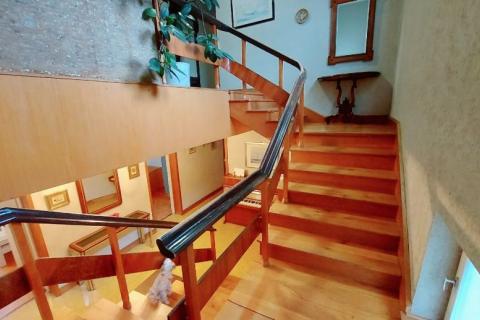 Selce, samostojeća kuća 350m2 sa 750m2 okućnice