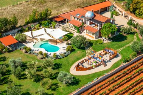 ISTRA, PULA - Fantastična villa 550 m2 s pogledom na more