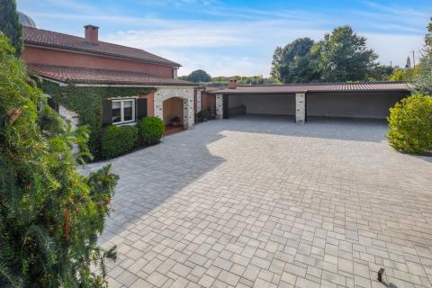 ISTRA, PULA - Fantastična villa 550 m2 s pogledom na more