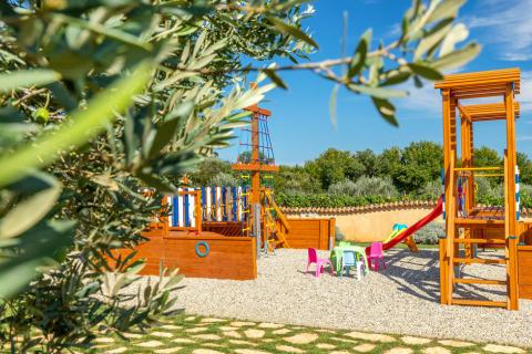 ISTRA, PULA - Fantastična villa 550 m2 s pogledom na more