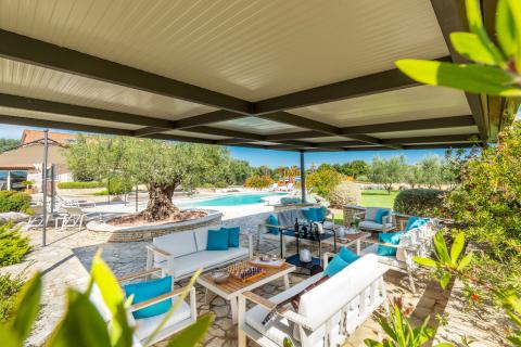 ISTRA, PULA - Fantastična villa 550 m2 s pogledom na more