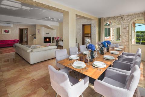 ISTRA, PULA - Fantastična villa 550 m2 s pogledom na more