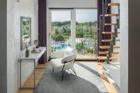 ISTRA, PULA - Fantastična villa 550 m2 s pogledom na more