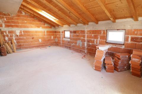 POREČ-stan na 2.katu, ključ u ruke