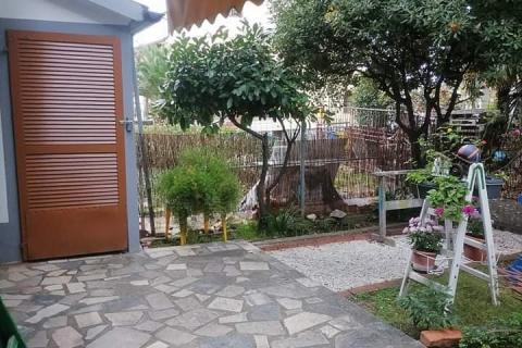 Poreč, stan od 68 m2 sa vrtom na lijepoj lokaciji