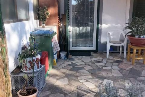 Poreč, stan od 68 m2 sa vrtom na lijepoj lokaciji